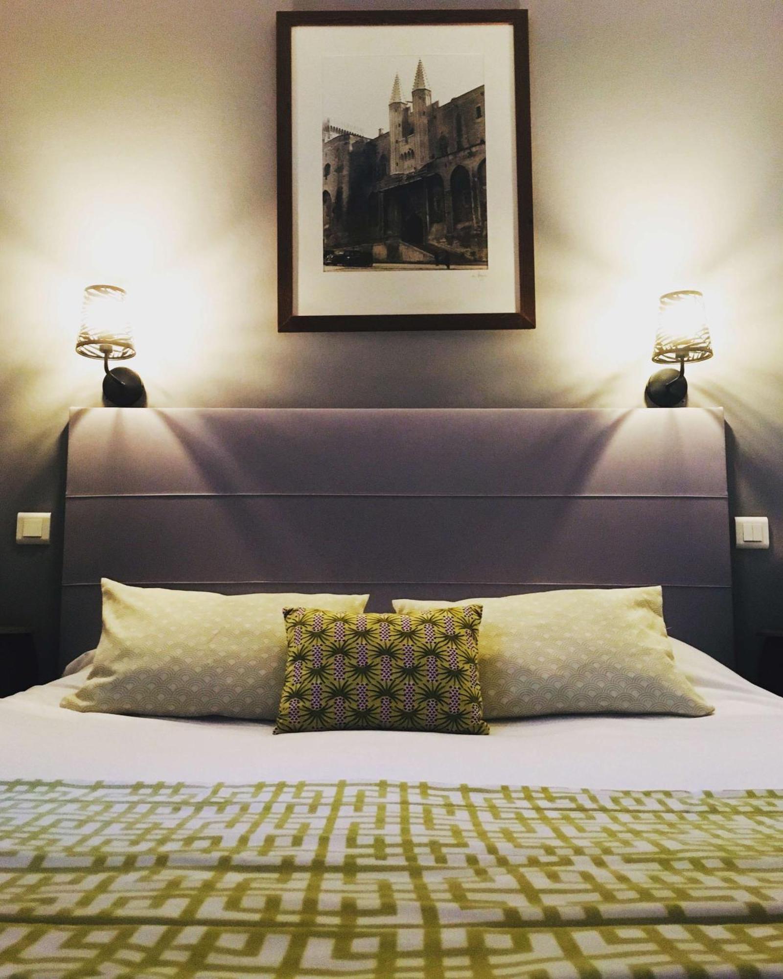 Brit Hotel Acacias Арль Экстерьер фото